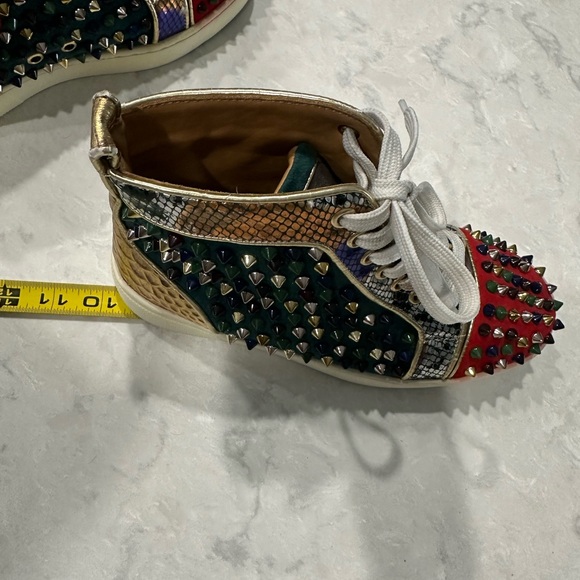 Christian Louboutin Louis Flat Python sneakers in a multi-color studded design - Picture 8 of 17